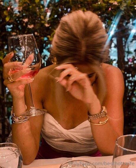 Besthottwife leaked only fans porn