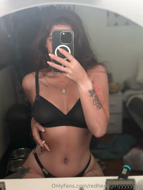 Redheadgirlyyyyyyyy onlyfans naked leak