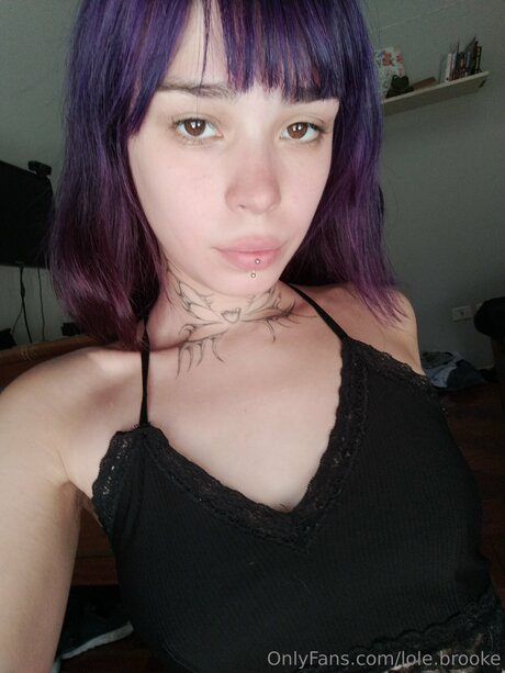 Lole Brooke onlyfans nude tits