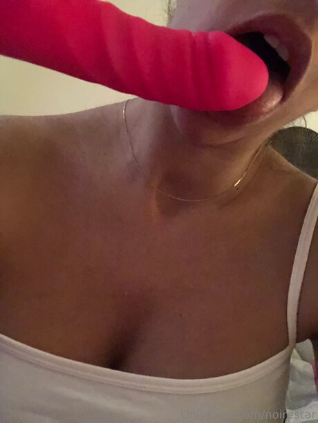 Starnoir77 strip onlyfans