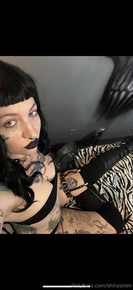 Shinysiren onlyfans fotos