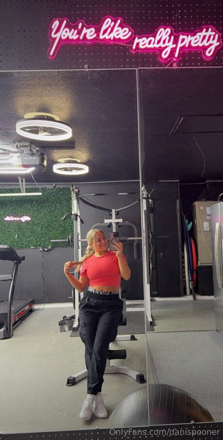 Dani Spooner onlyfans sex tape
