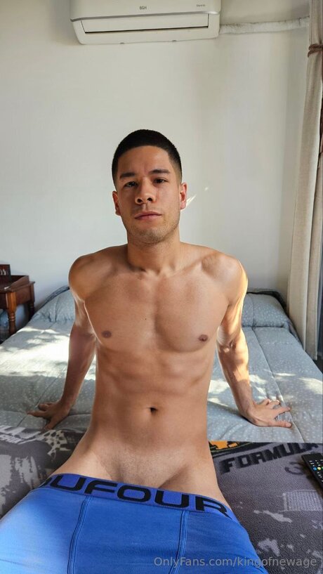 Kingofnewage onlyfans leaked tits