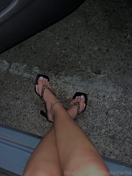 Uncutsriracha onlyfans nude leak