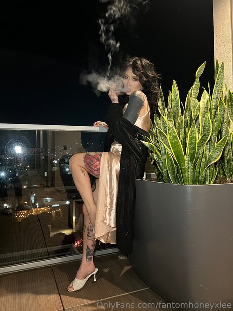 Fantomhoneyxlee xxx only fans