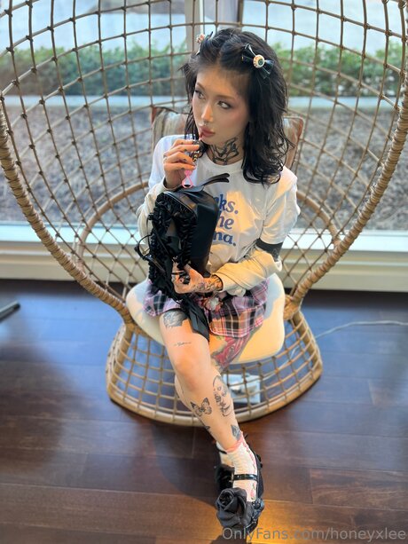 Fantomhoneyxlee onlyfans sex leaks