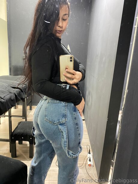 Cecebiggass onlyfans porno