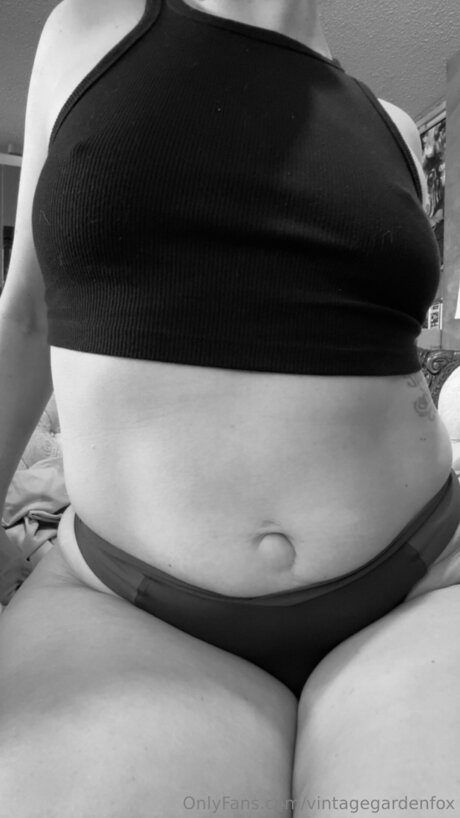 Vintagegardenfox nude porn onlyfans