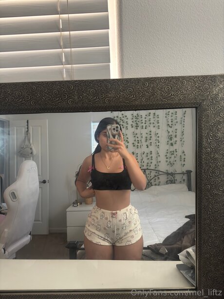 Mel Koneko onlyfans leaks