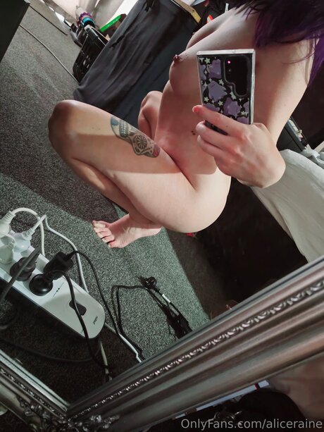Aliceraine onlyfans model photos