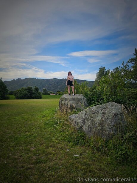 Aliceraine sextape onlyfans