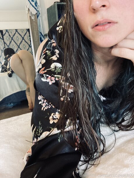 Arctic Peach00 onlyfans leaked nude