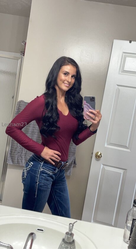 Lesham23 23 onlyfans posts