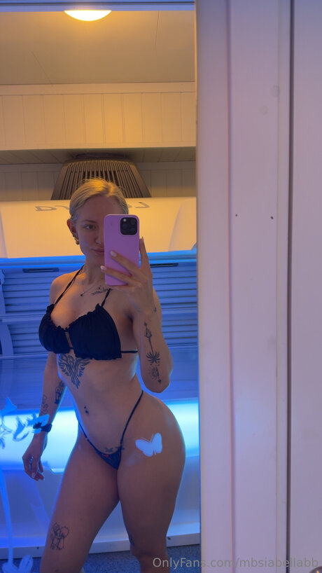 Mbsiabellabb naked on onlyfans