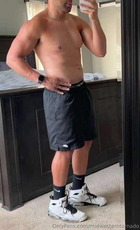 Midwesterntornado onlyfans sexy