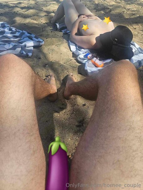 Hornee Couple onlyfans content leaked