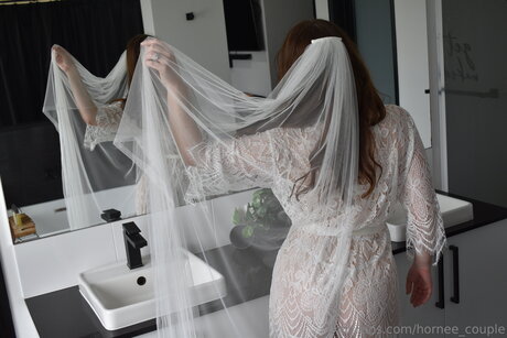 Hornee Couple Profile pic