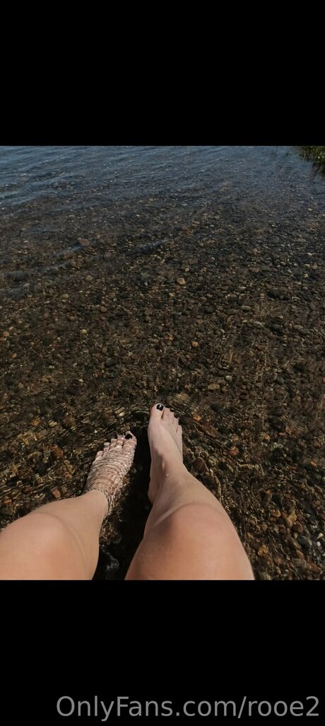 Rooe2 onlyfans desnuda