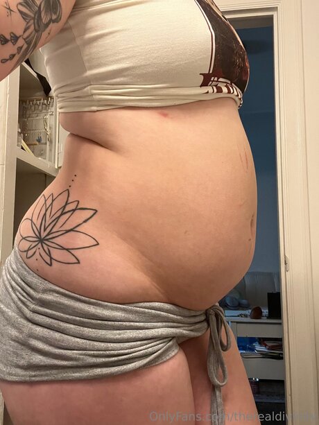 Therealdivinity onlyfans leaked pics