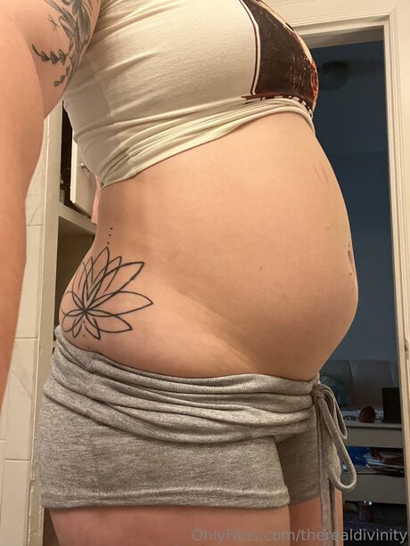 Therealdivinity nude leak onlyfans