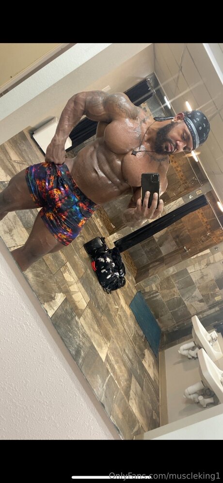 Muscleking1 onlyfans leaked nudes