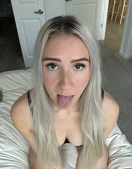 maddiepricelol onlyfans model