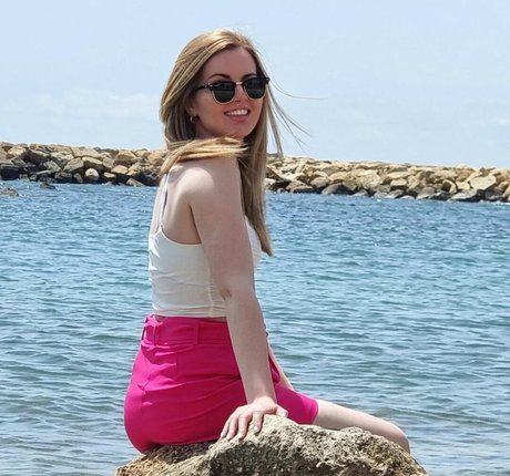 Suzy Lu naked onlyfans