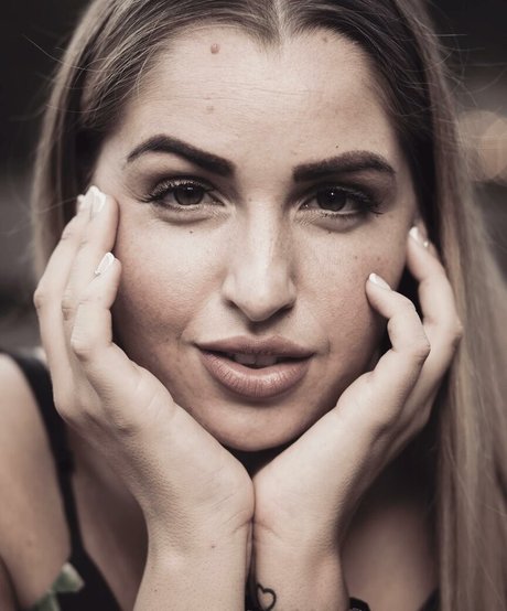 Nicole Andrievich onlyfans gratis