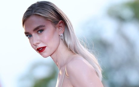 Vanessa Kirby onlyfans nude photos