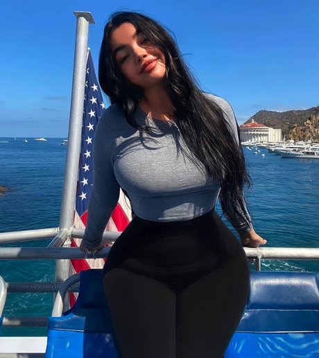 kiaarrrra onlyfans model images