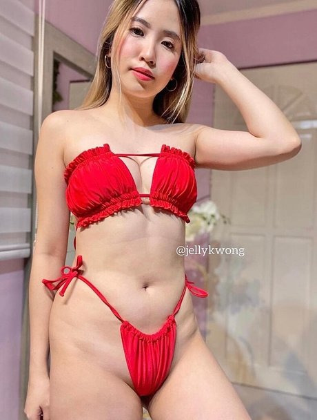 Jelly Kwong onlyfans posts