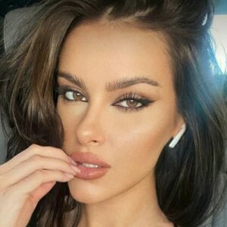 Emma Chrristina onlyfans leaked nudes