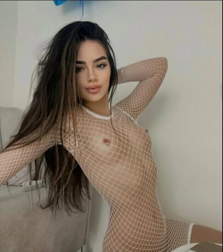 mari yummy naked onlyfans pics