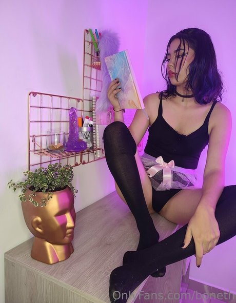 boneth onlyfans leaks.