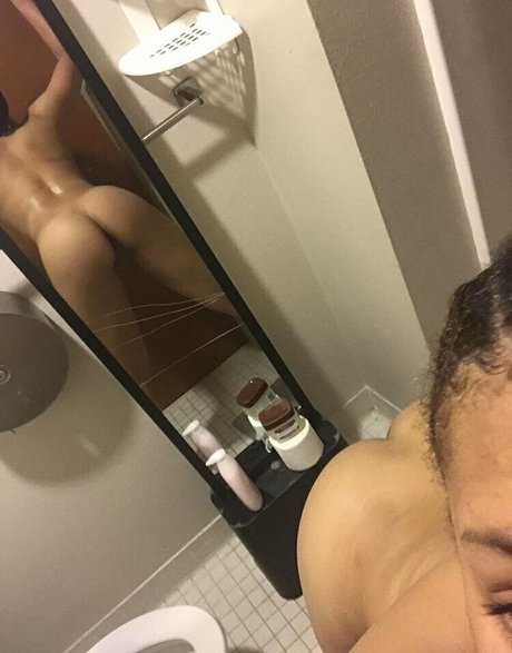 bonniexclyde18 nudes leaked onlyfans