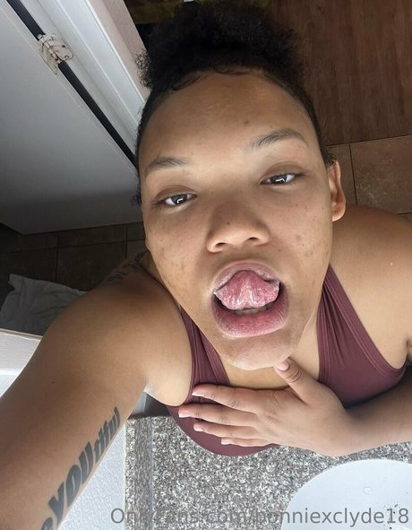 bonniexclyde18 nude onlyfans