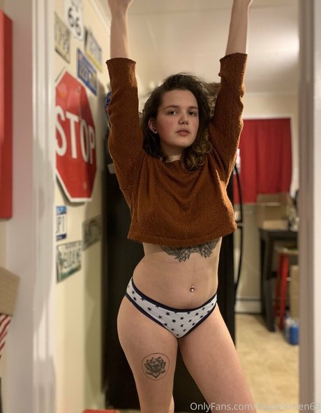 hippiekitten 420 nude leaks onlyfans