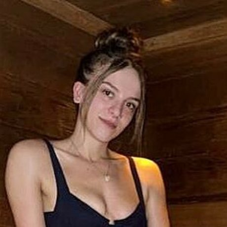 vicrose27 onlyfans nude leaked