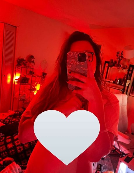 Strawbre onlyfans sextape