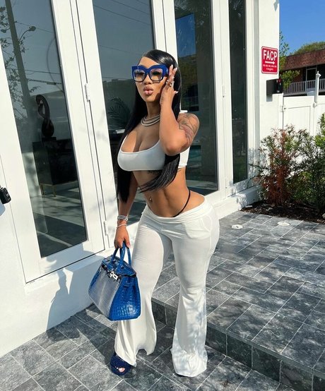 Ari Fletcher nude onlyfans leaked