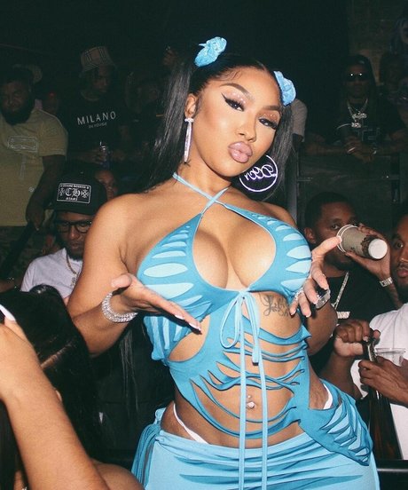 Ari Fletcher onlyfans nude tits