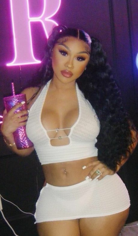 Ari Fletcher onlyfans sex leak