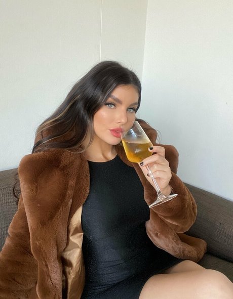 nicolethorne onlyfans leams