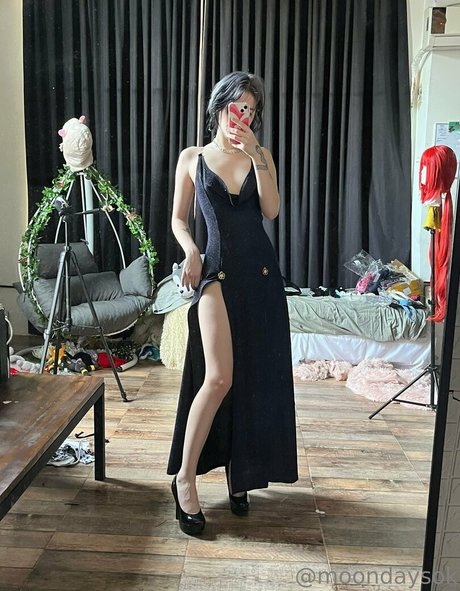 moondays ok nude onlyfans pics