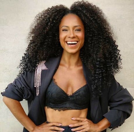 Cinnara Leal onlyfans.