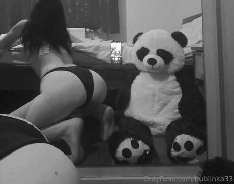 bublinka33 onlyfans model
