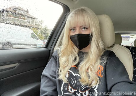 caroliiiiine onlyfans leaks nude