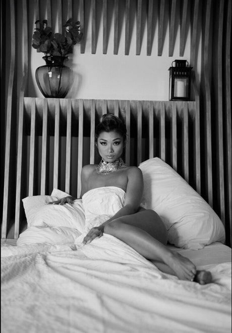 Naomi Black onlyfans content type