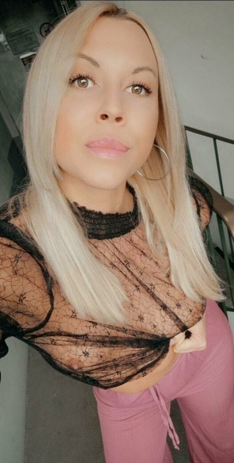 benzpaula nude leak onlyfans