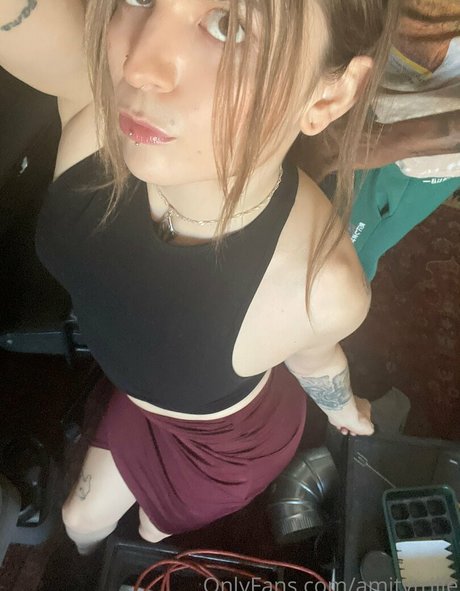 amythrill onlyfans naked leaks
